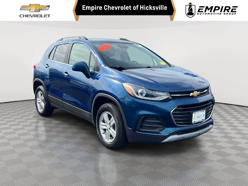 Used 2019 Chevrolet Trax LT w/ LT Convenience Package AWD/4WD image 1