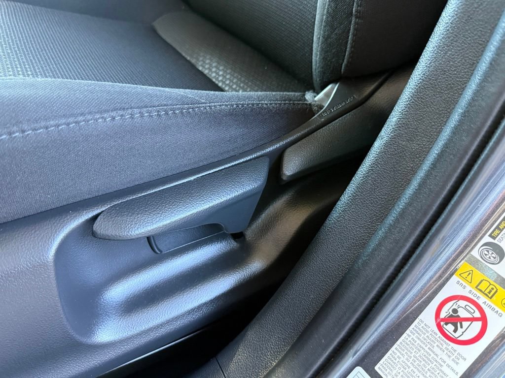 Used 2022 Toyota Prius LE FWD image 24