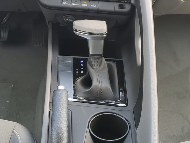 Used 2024 Hyundai Elantra SEL image 17