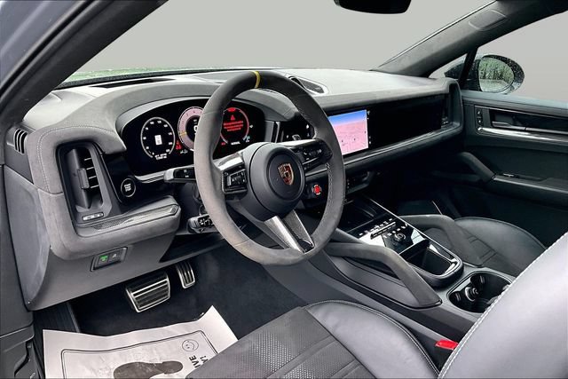 Used 2024 Porsche Cayenne Turbo GT AWD/4WD image 20