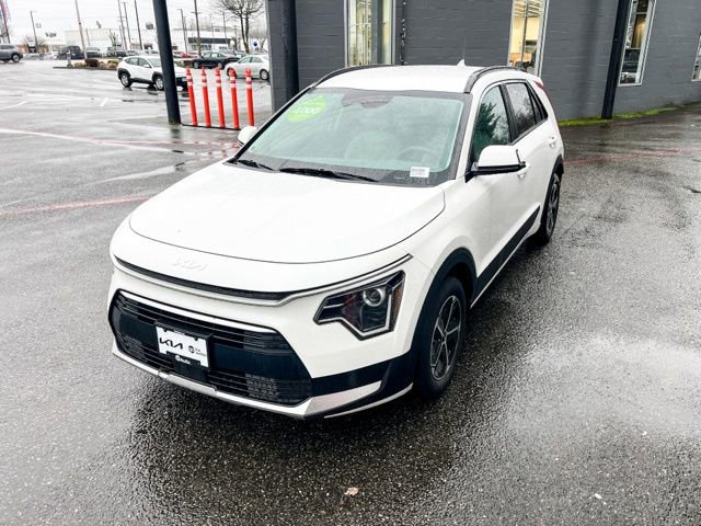 Used 2025 Kia Niro EX image 4