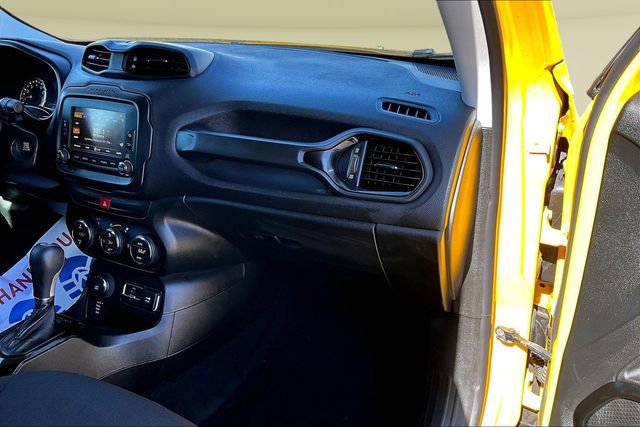 Used 2017 Jeep Renegade Altitude image 26