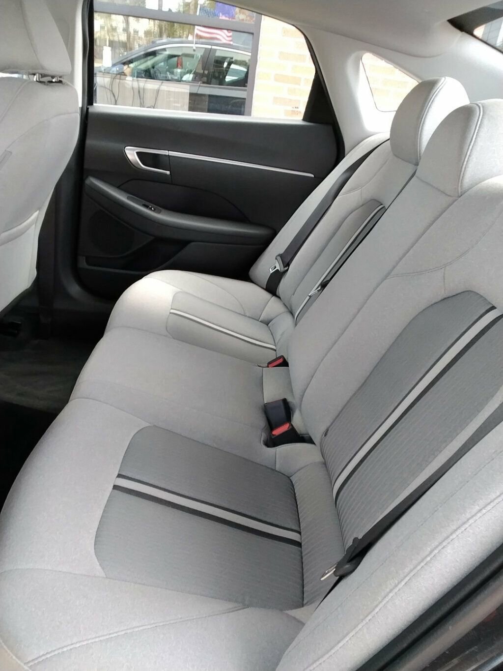 Used 2021 Hyundai Sonata SE w/ Preferred Accessory Package image 8