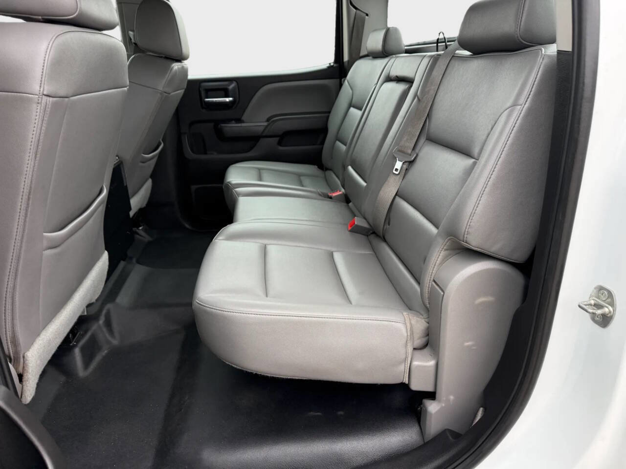 Used 2016 Chevrolet Silverado 3500 W/T AWD/4WD image 8