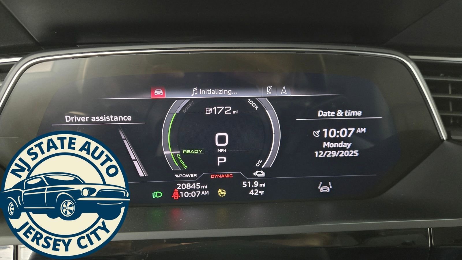 Used 2022 Audi e-tron Premium w/ Convenience Plus Package image 16