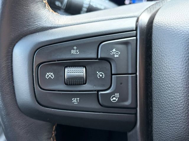 Used 2023 GMC Yukon XL AT4 w/ Technology Package image 6