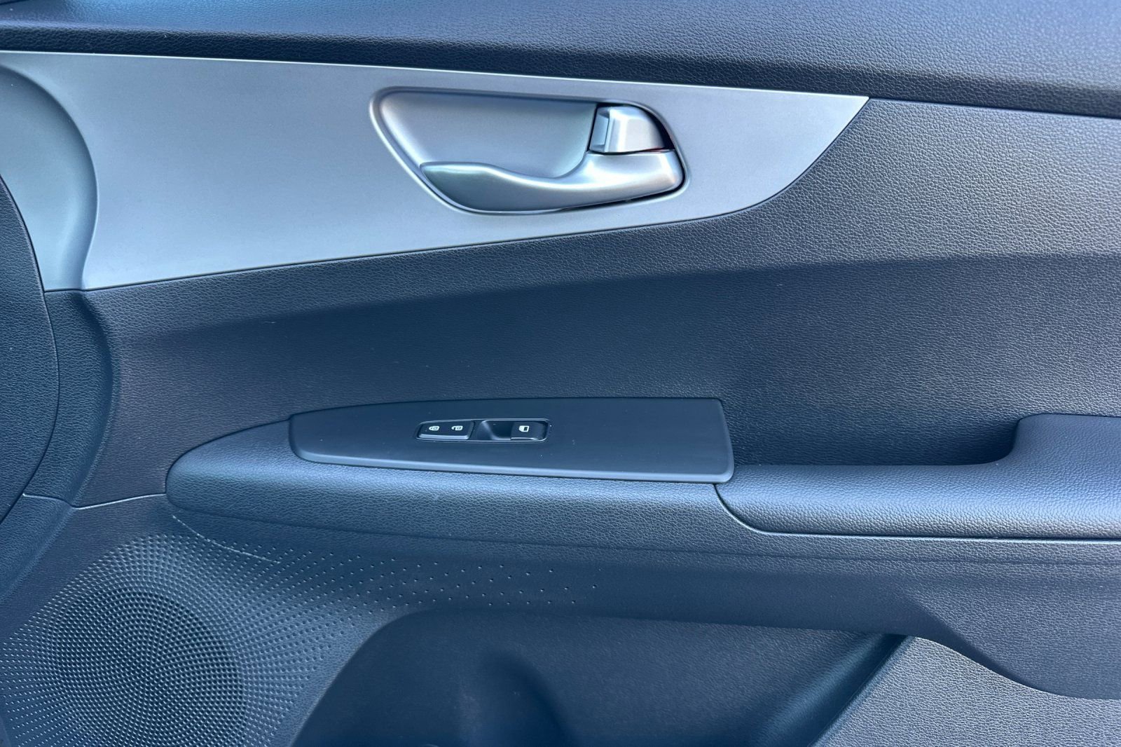 Certified 2024 Kia Forte LXS w/ LXS Technology Package image 21
