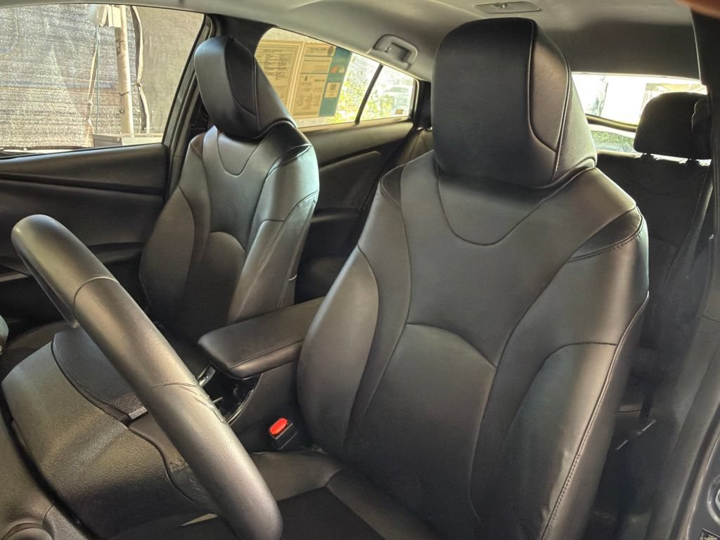 Used 2017 Toyota Prius Prime Premium w/ Carpet Mat Package FWD image 16