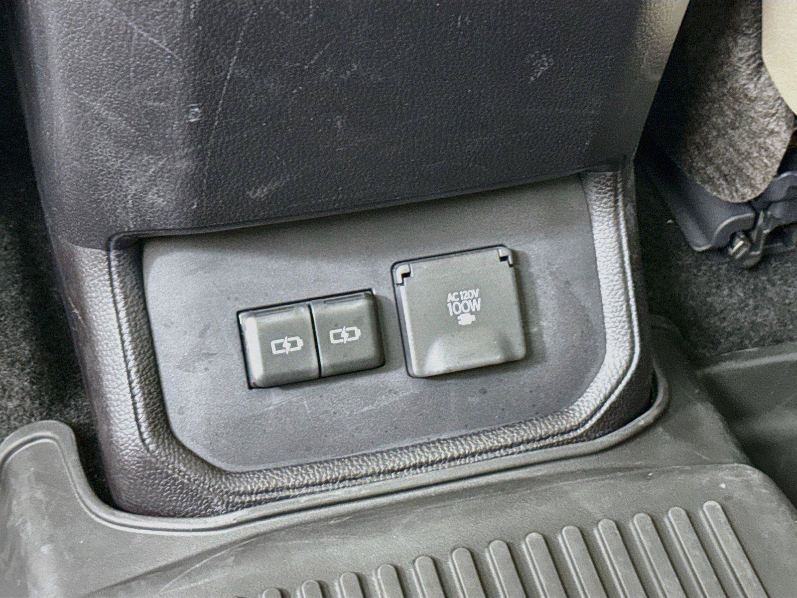 Used 2023 Toyota Highlander Platinum FWD image 45