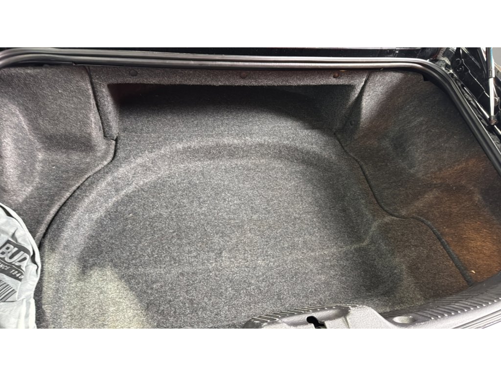 Used 2003 Ford Thunderbird Deluxe image 24