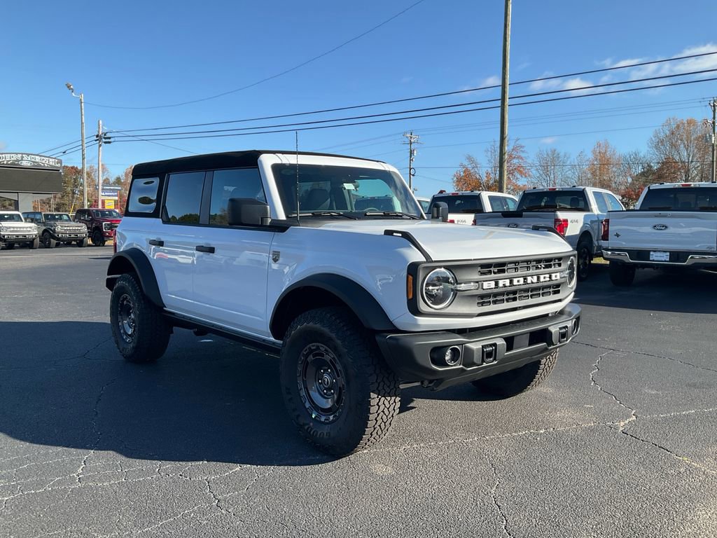 New 2025 Ford Bronco Big Bend w/ Black Diamond Package image 3
