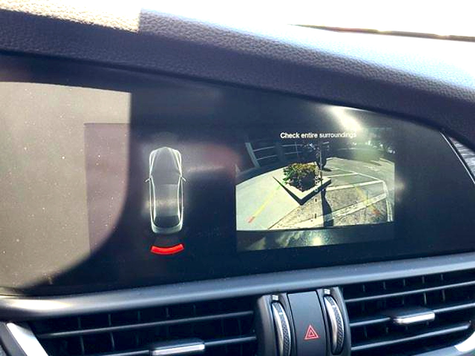 New 2024 Alfa Romeo Giulia Sprint RWD image 13