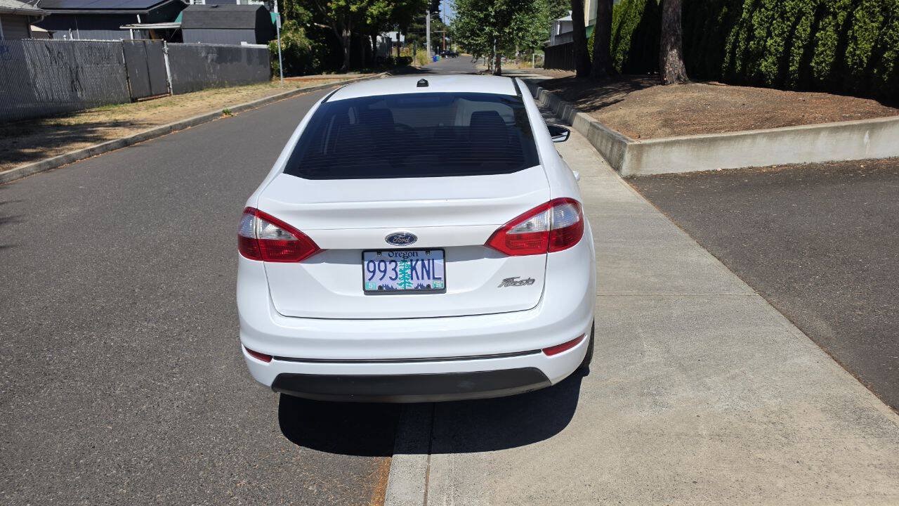 Used 2015 Ford Fiesta S FWD image 7