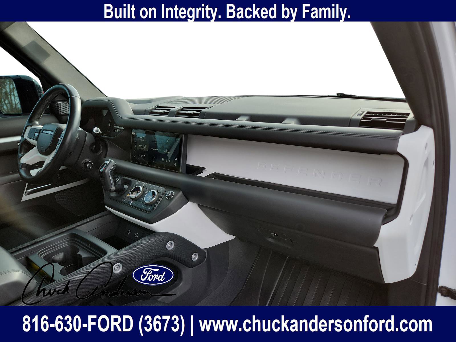 Used 2021 Land Rover Defender 110 X-Dynamic HSE image 25