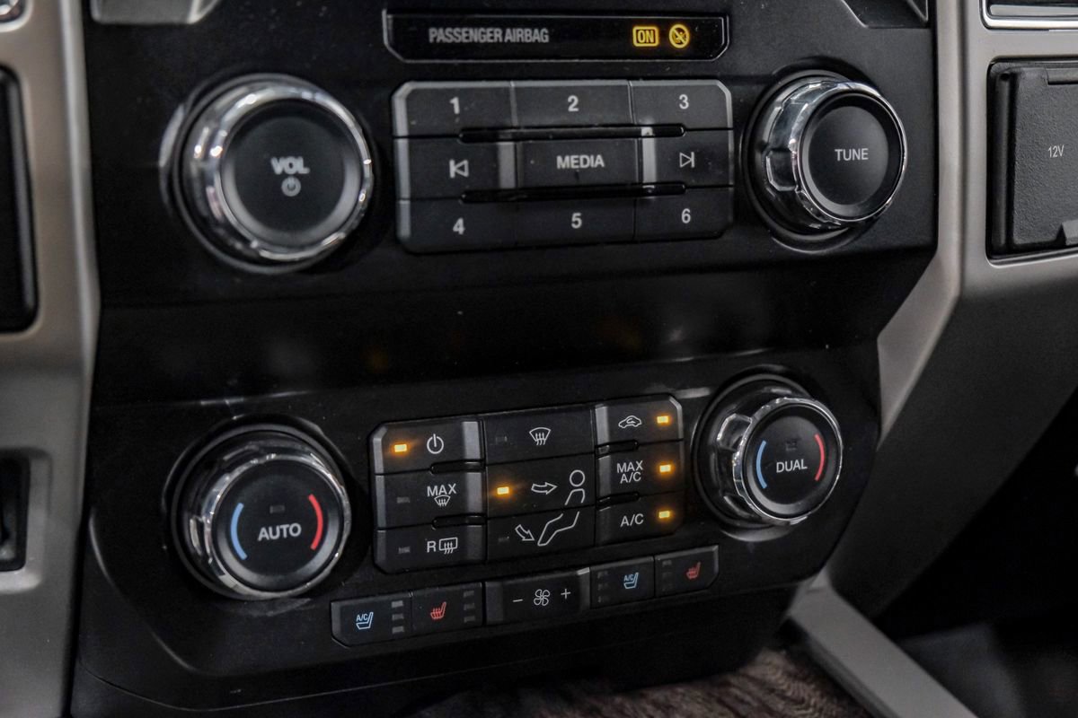 Used 2019 Ford F250 Lariat w/ Lariat Ultimate Package image 28