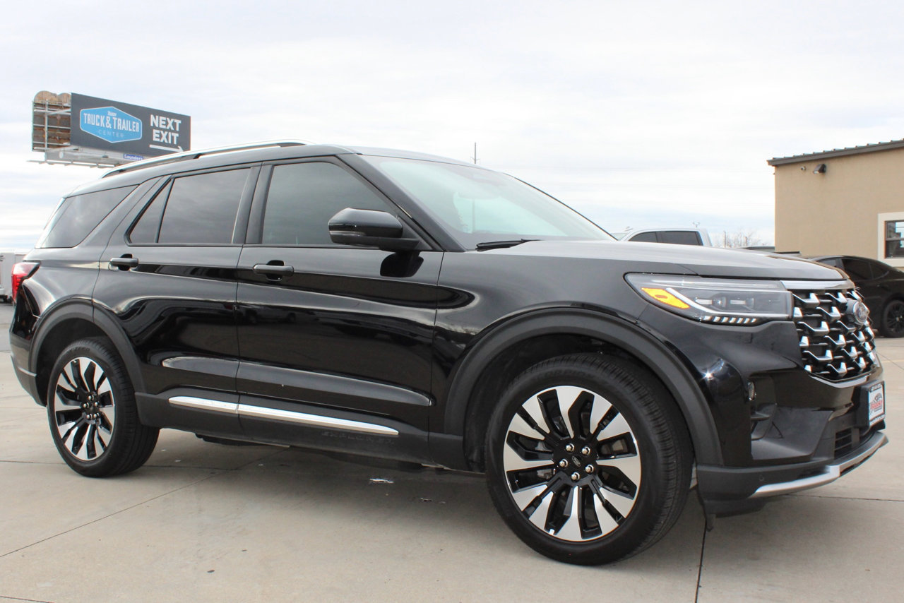 Used 2025 Ford Explorer Platinum w/ LUX Leather Package image 19