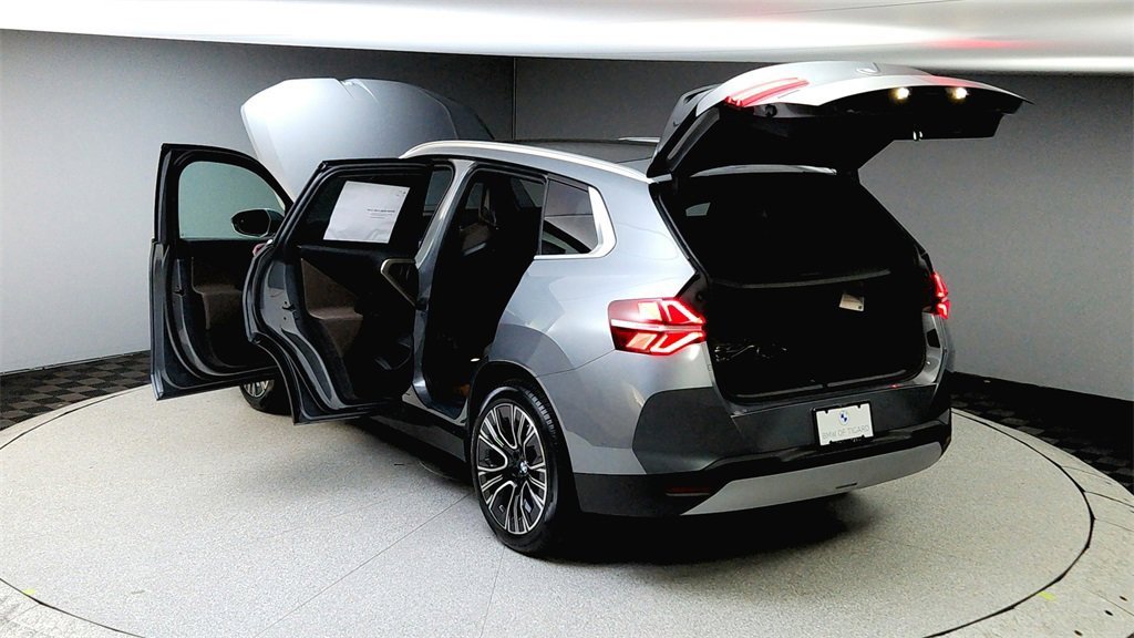 Used 2025 BMW X3 xDrive30i w/ Premium Package image 18