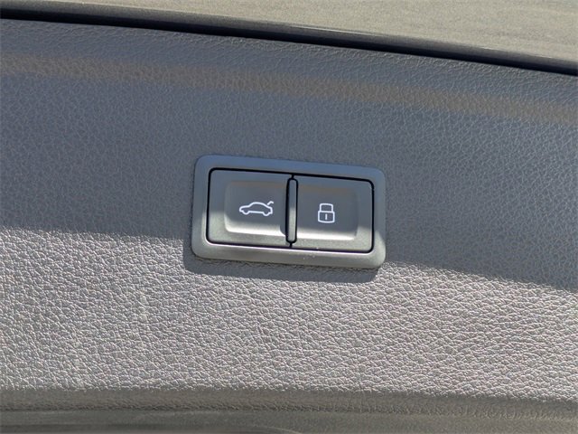 Used 2022 Audi Q5 2.0T Premium image 12
