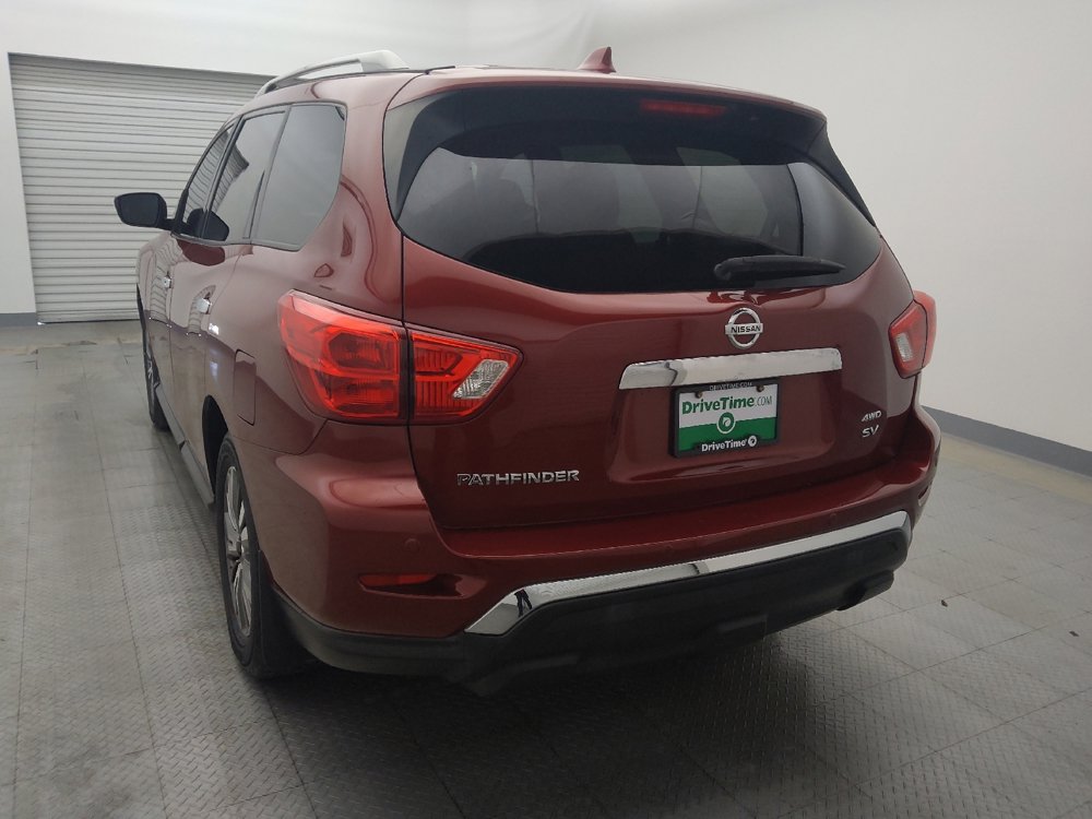 Used 2020 Nissan Pathfinder SV image 6