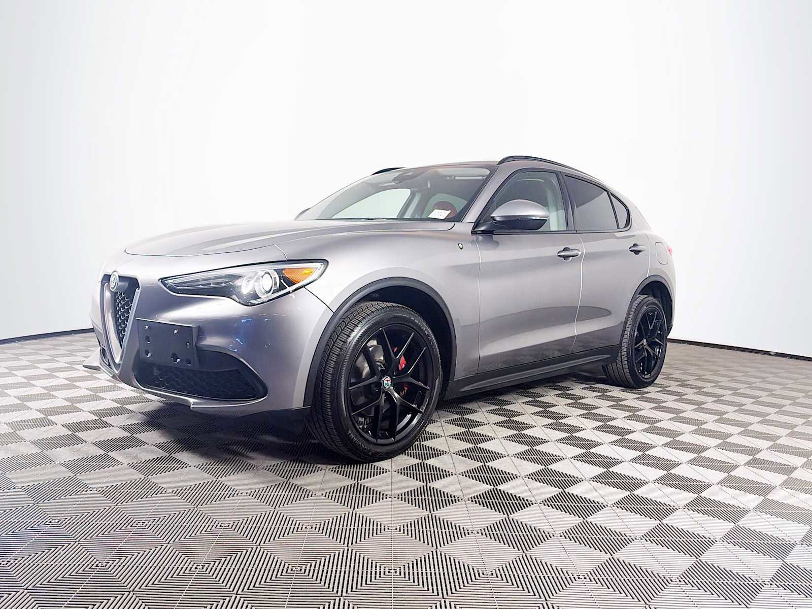 Used 2019 Alfa Romeo Stelvio Sport w/ Quick Order Package 22J Sport AWD/4WD image 1