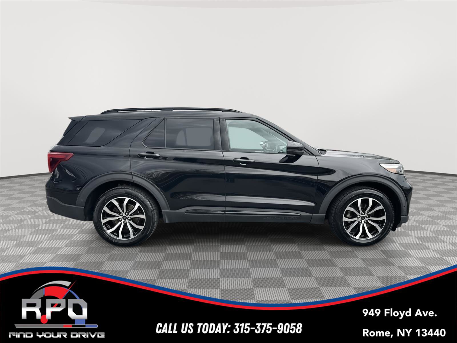 Used 2020 Ford Explorer ST w/ Premium Technology Package image 6