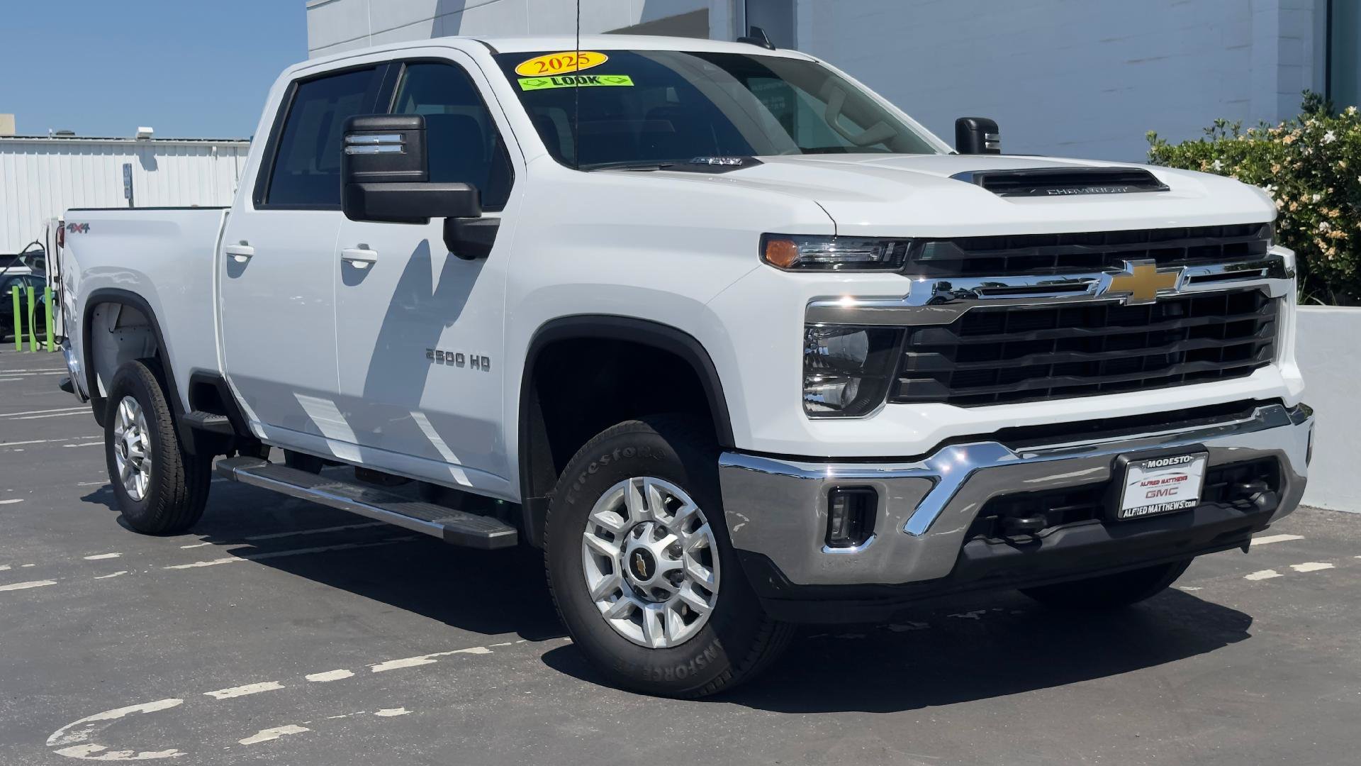 Used 2025 Chevrolet Silverado 2500 LT w/ Convenience Package