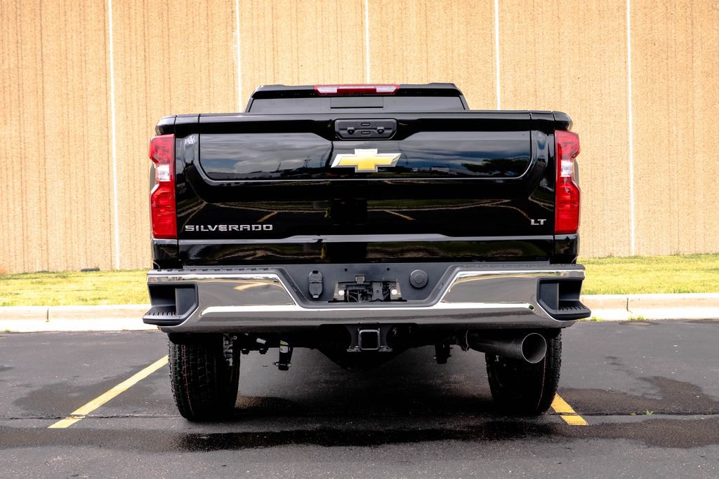 New 2026 Chevrolet Silverado 2500 LT w/ Convenience Package AWD/4WD image 8
