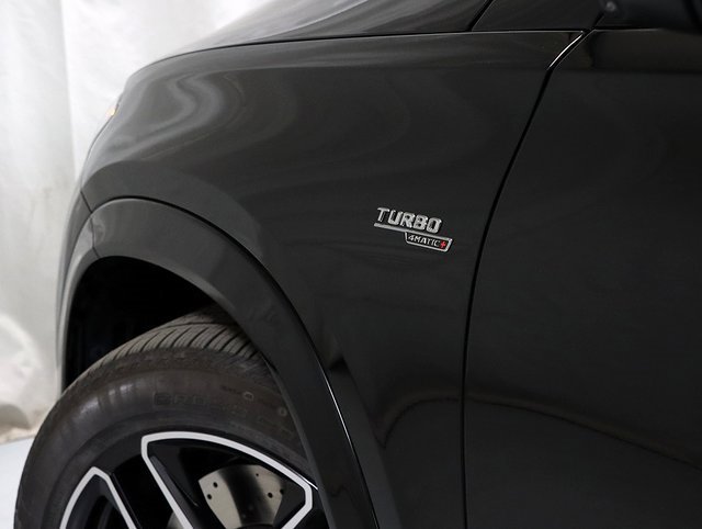 Certified 2025 Mercedes-Benz GLE 53 AMG 4MATIC image 10