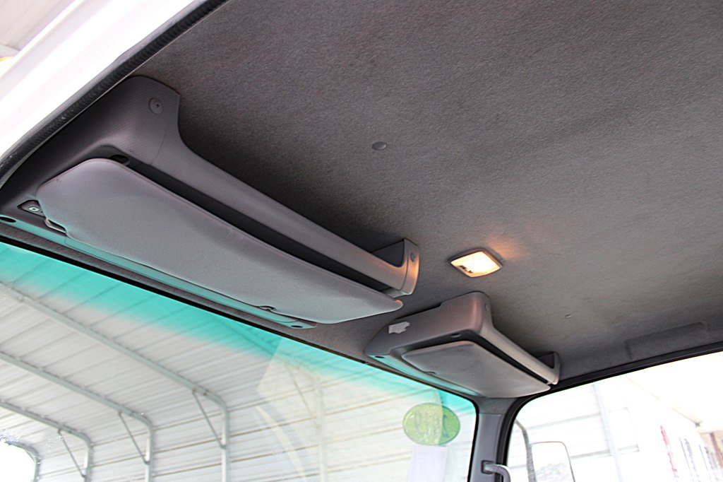 Used 2019 Isuzu NPR image 16