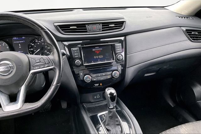 Used 2019 Nissan Rogue SV image 9