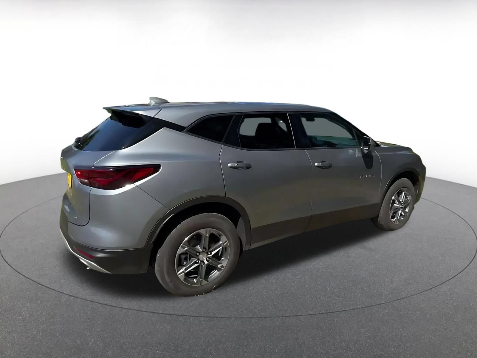 Used 2026 Chevrolet Blazer LT FWD image 13