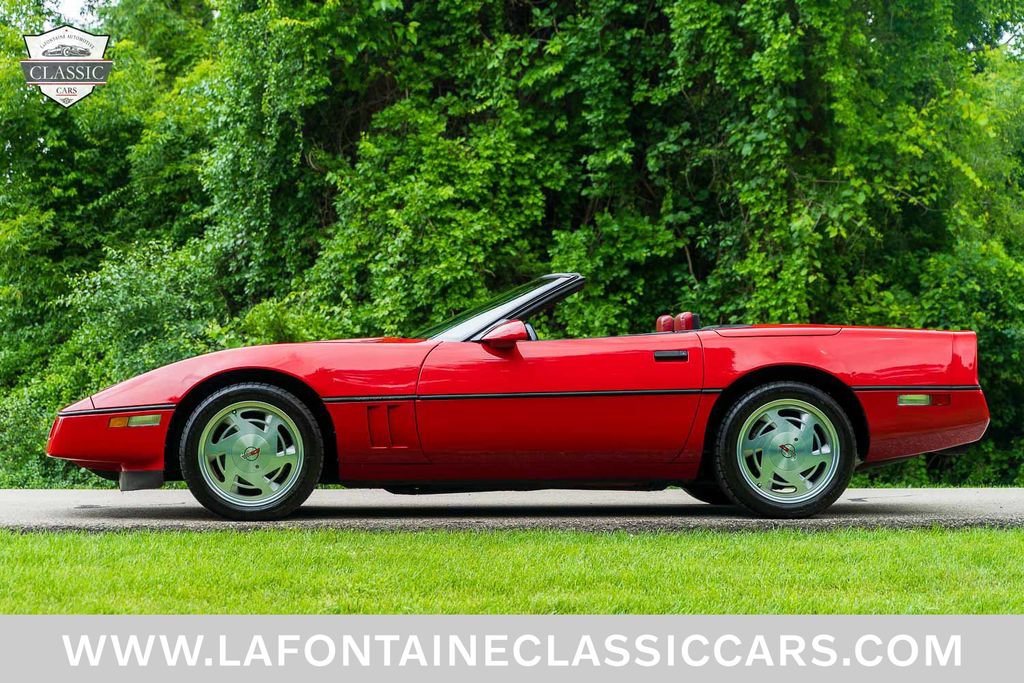Used 1988 Chevrolet Corvette Convertible RWD image 34