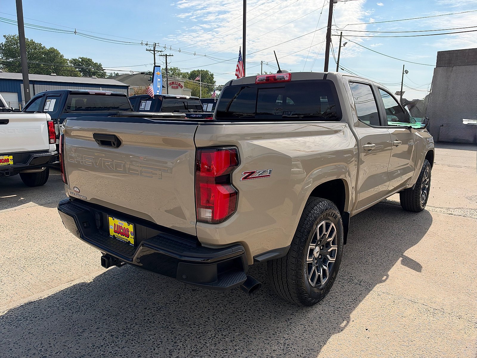 Used 2023 Chevrolet Colorado Z71 w/ Z71 Convenience Package 2 AWD/4WD image 7