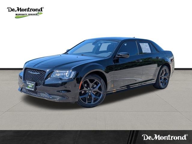 Used 2023 Chrysler 300 Touring w/ Sport Appearance Package RWD image 1