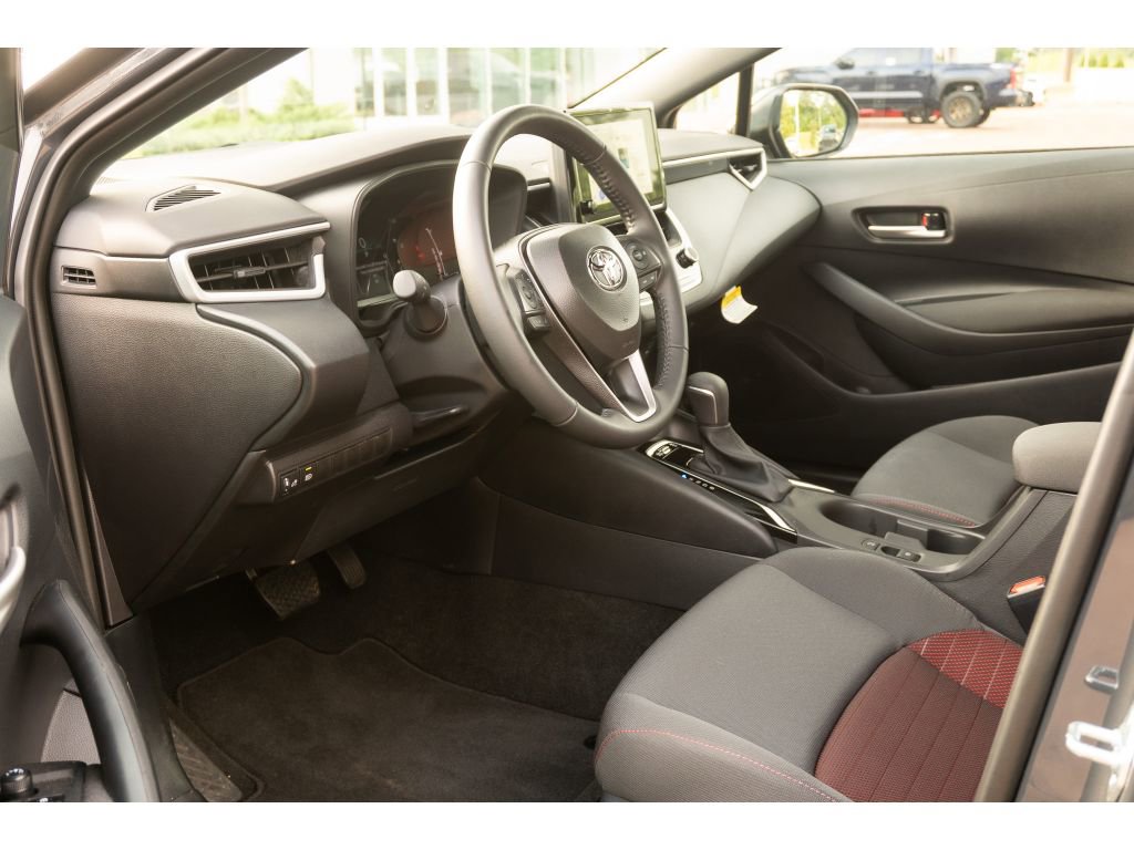 Used 2026 Toyota Corolla SE FWD image 10