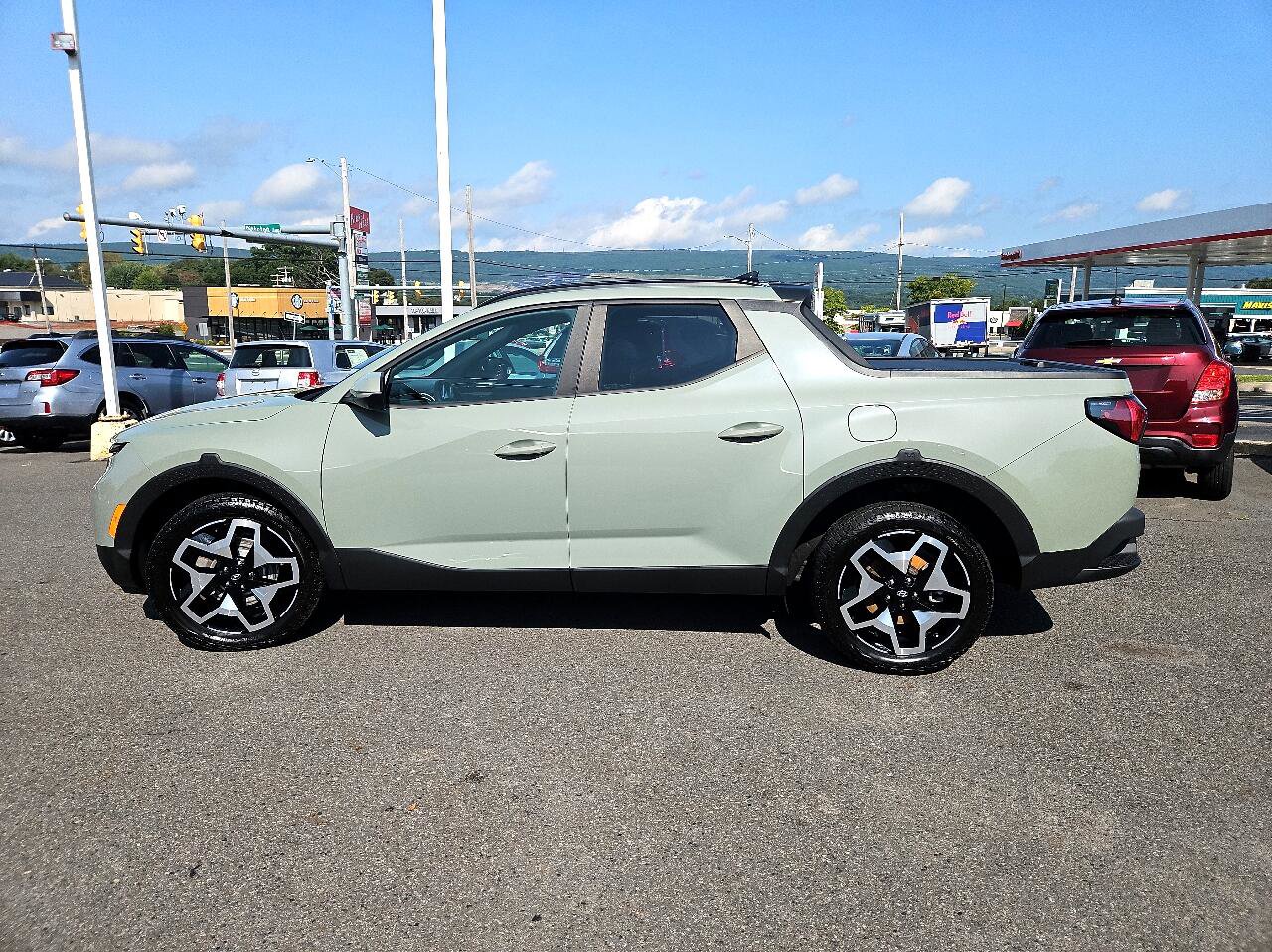 Used 2022 Hyundai Santa Cruz Limited image 8