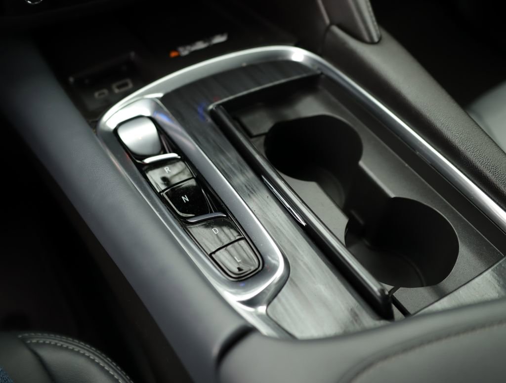 Used 2023 Buick Enclave Essence w/ Sport Touring Edition image 20