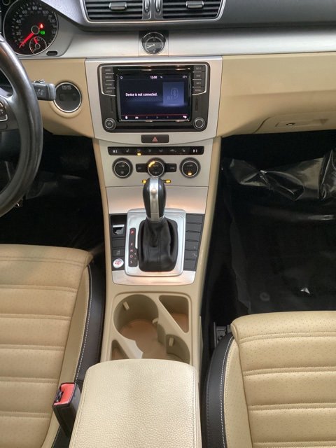 Used 2016 Volkswagen CC Sport image 22
