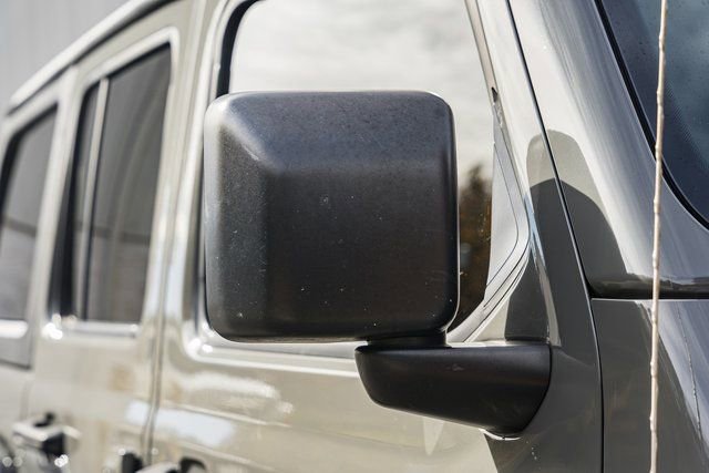 Used 2021 Jeep Wrangler Unlimited Rubicon image 29