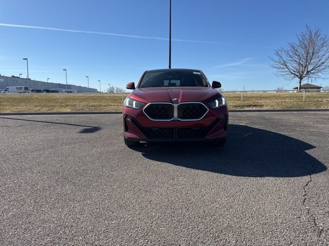 Used 2025 BMW X2 xDrive28i w/ Premium Package image 2