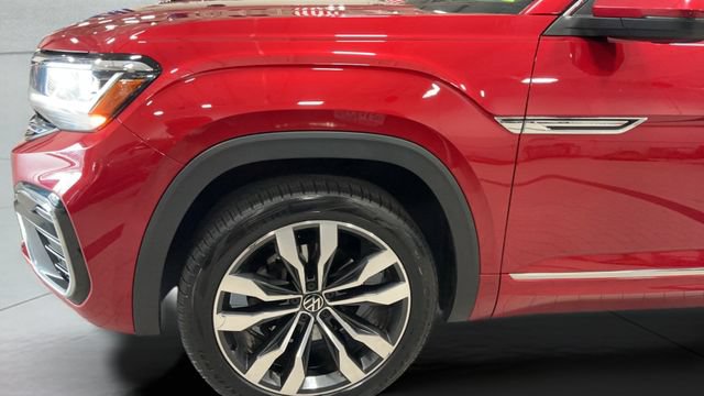 Used 2020 Volkswagen Atlas Cross Sport SEL R-Line AWD/4WD image 34