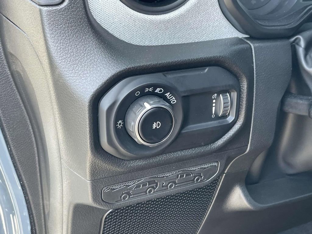 New 2025 Jeep Wrangler Unlimited Sport image 27