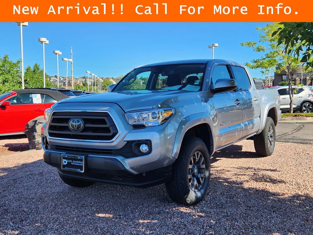 Used 2021 Toyota Tacoma SR5 AWD/4WD image 4