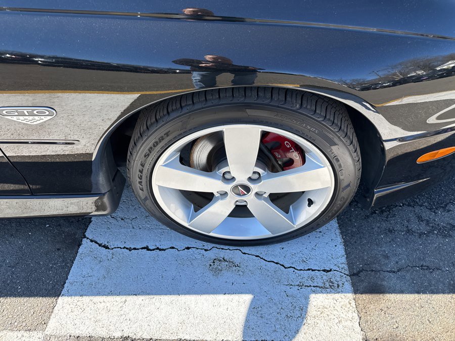 Used 2006 Pontiac GTO 2dr Cpe image 13