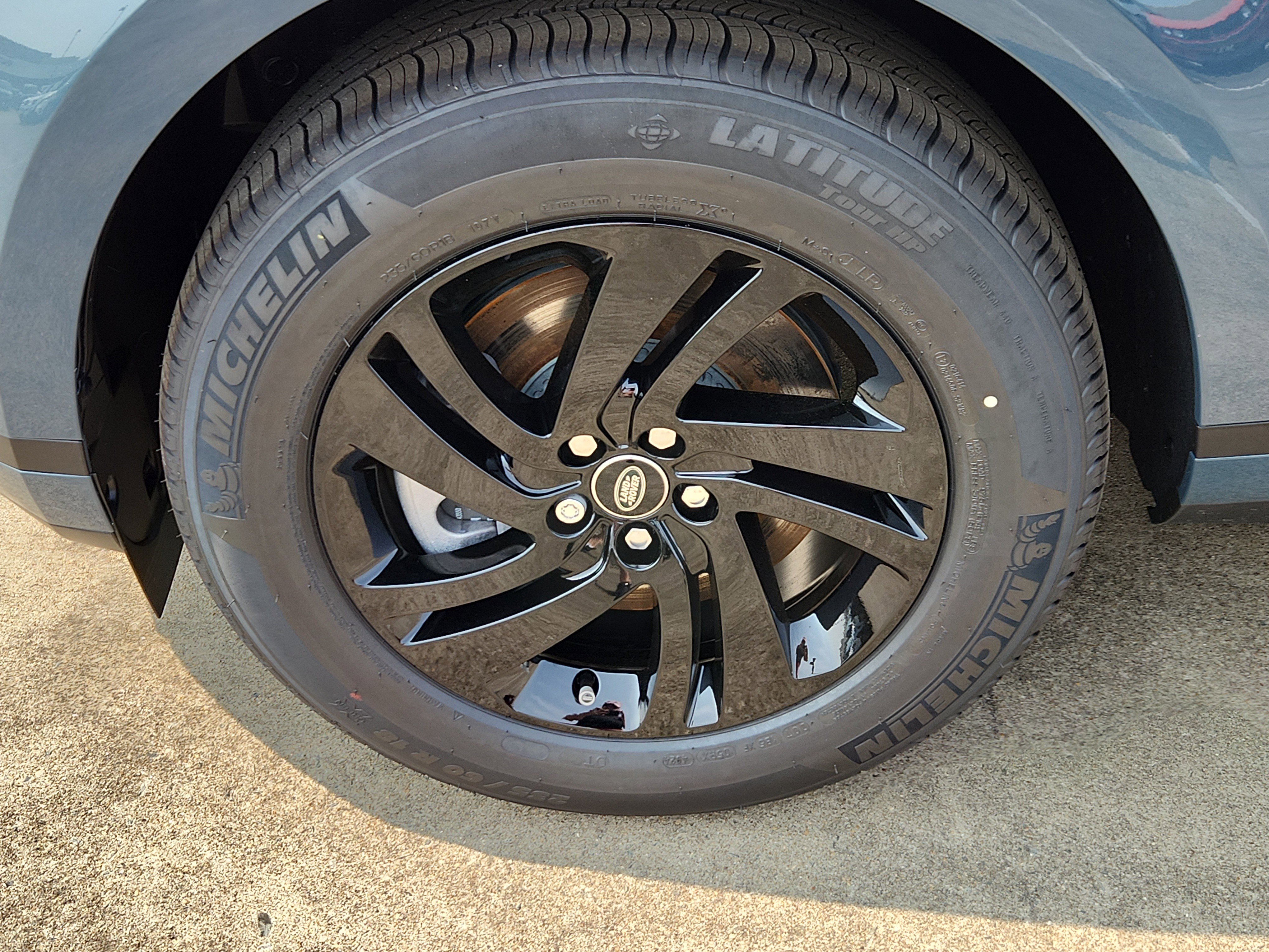 New 2026 Land Rover Range Rover Evoque S image 9