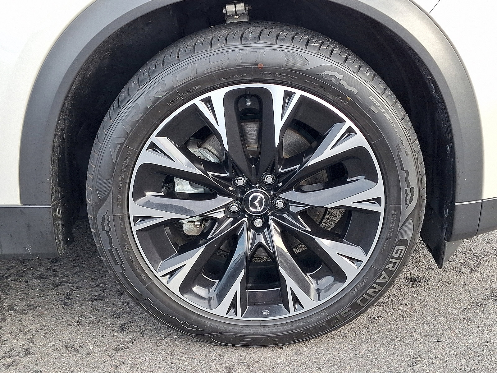 Certified 2024 MAZDA CX-90 Plug-In Hybrid w/ Premium Pkg image 8