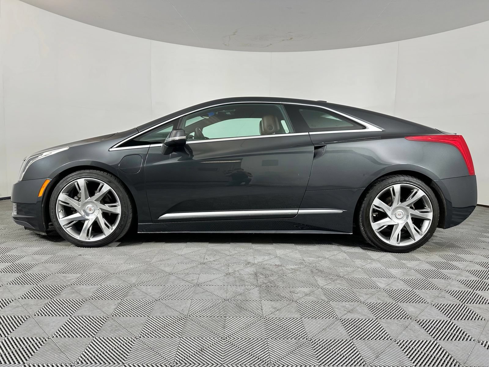 Used 2014 Cadillac ELR w/ Luxury Package FWD image 18