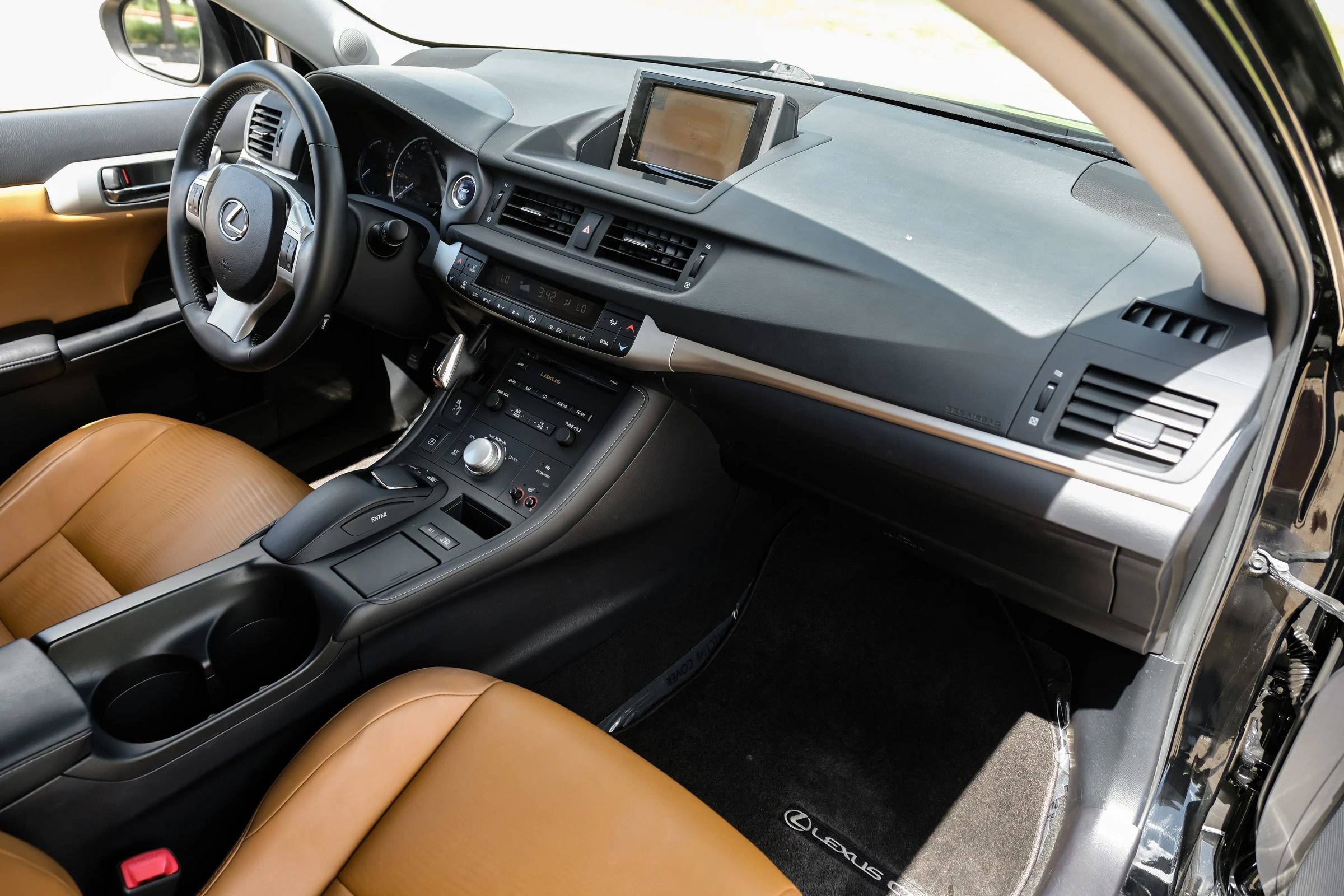 Used 2012 Lexus CT 200h Premium w/ Premium Audio Pkg FWD image 16