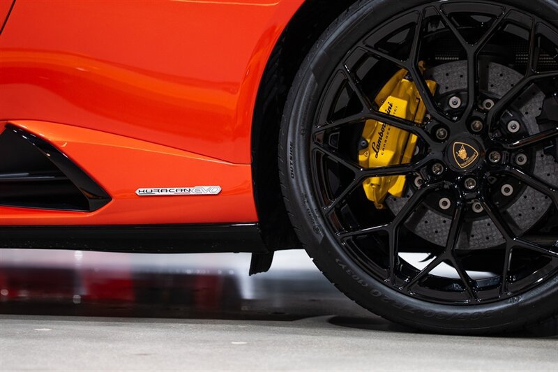 Used 2021 Lamborghini Huracan EVO AWD/4WD image 61