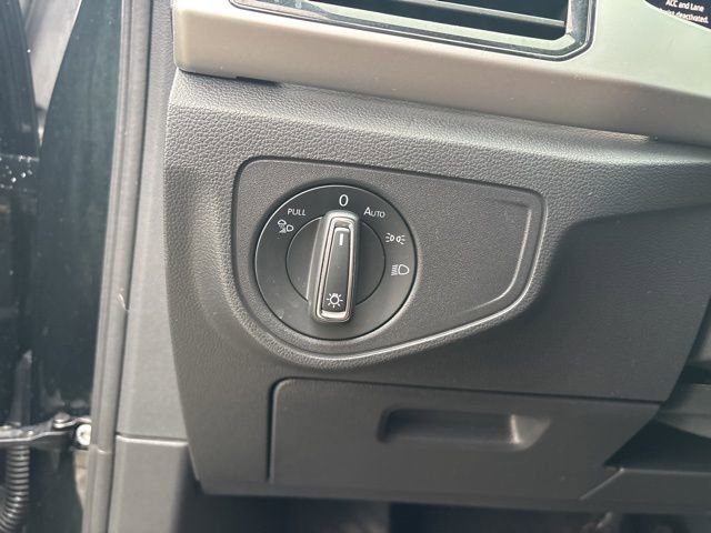 Used 2022 Volkswagen Atlas SEL image 46